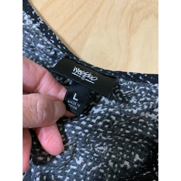 Mossimo Faux Wrap V-Neck Dress - Picture 6 of 6